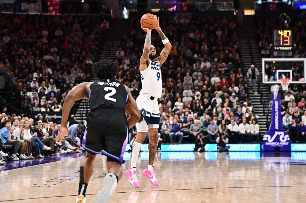 国足中场所 国足中场所